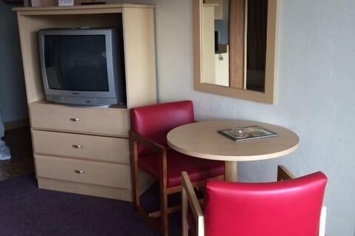Room 14 of 53