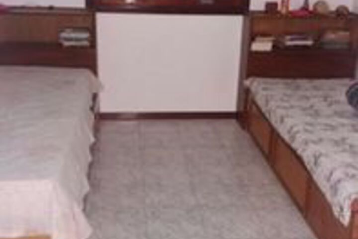 Room 19 of 42