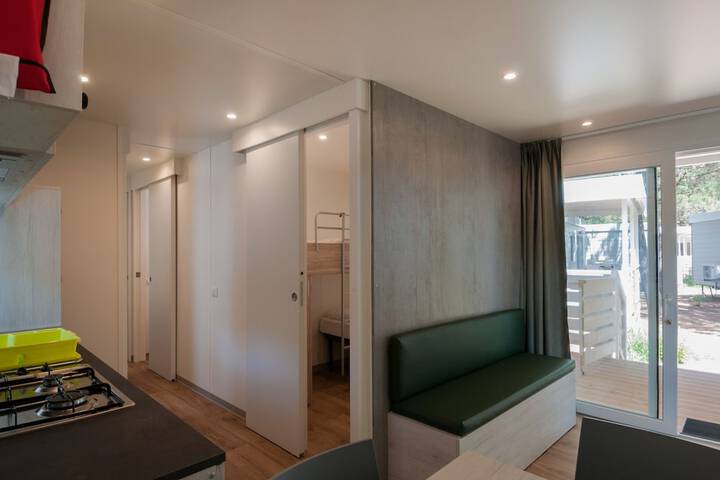 Room 75 of 227