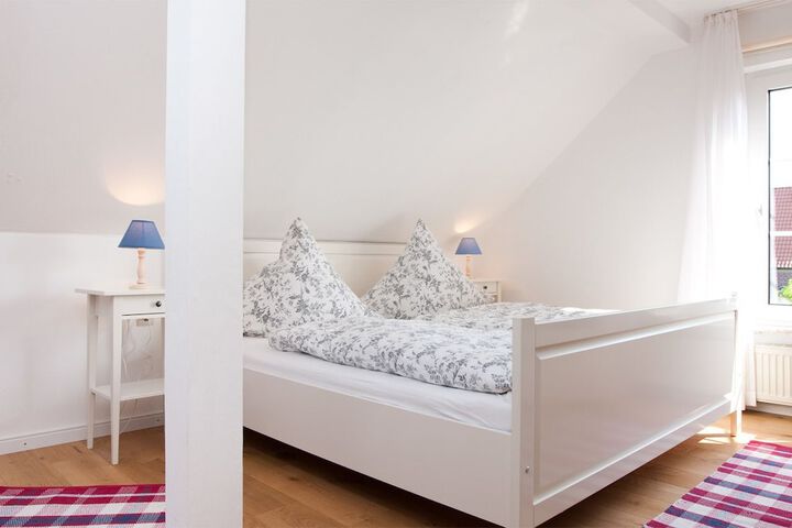 Room 4 of 23
