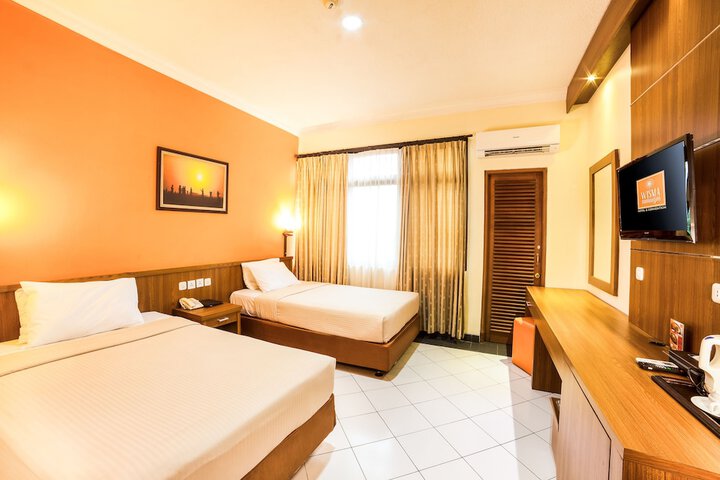 Room 8 of 45