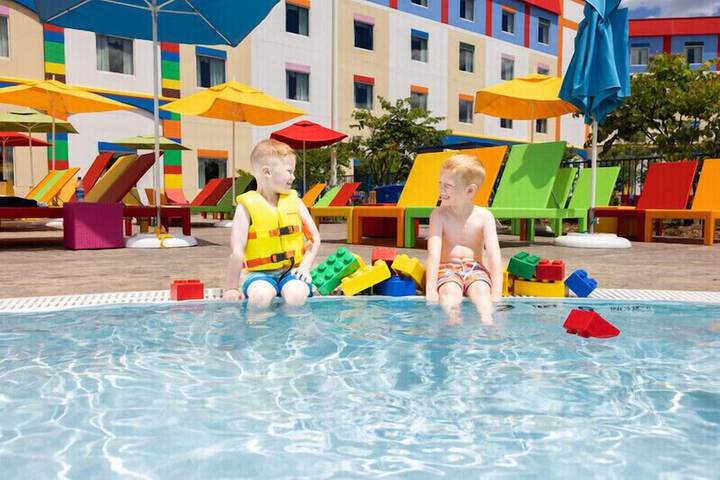 Pools & Facilities