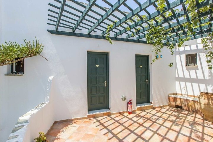 Terrace/Patio 4 of 12