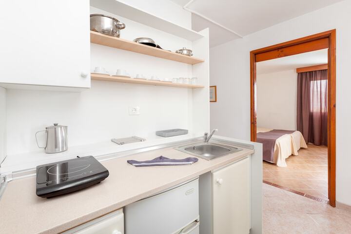 Private kitchenette