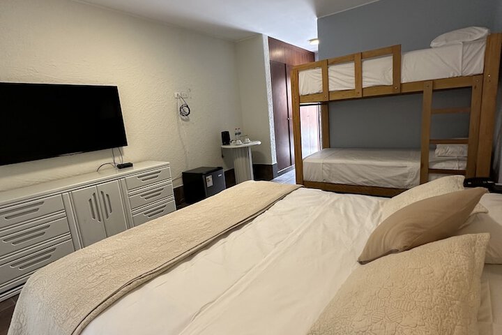 Room 7 of 63