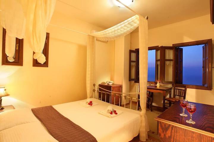 Room 9 of 27
