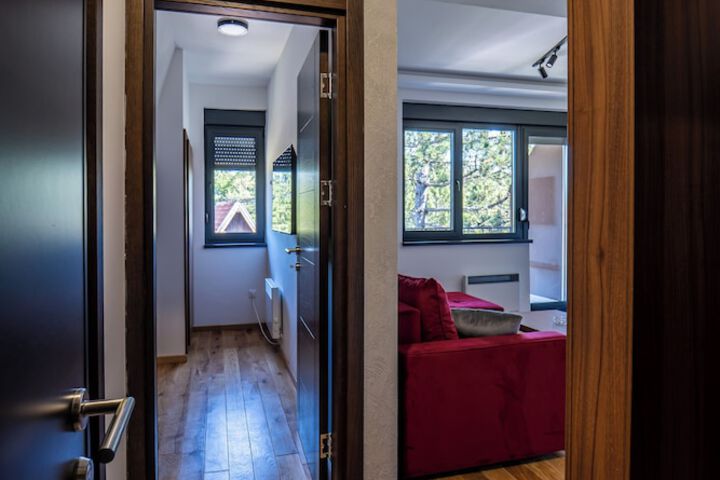 Room 16 of 139