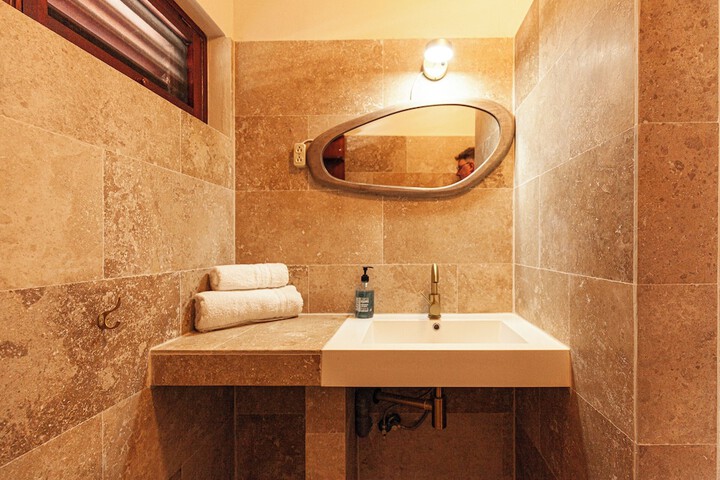 Room 20 of 53