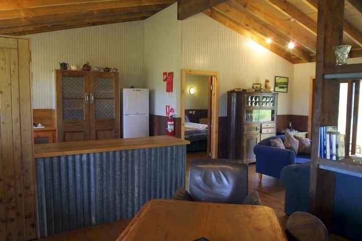 Room 11 of 40