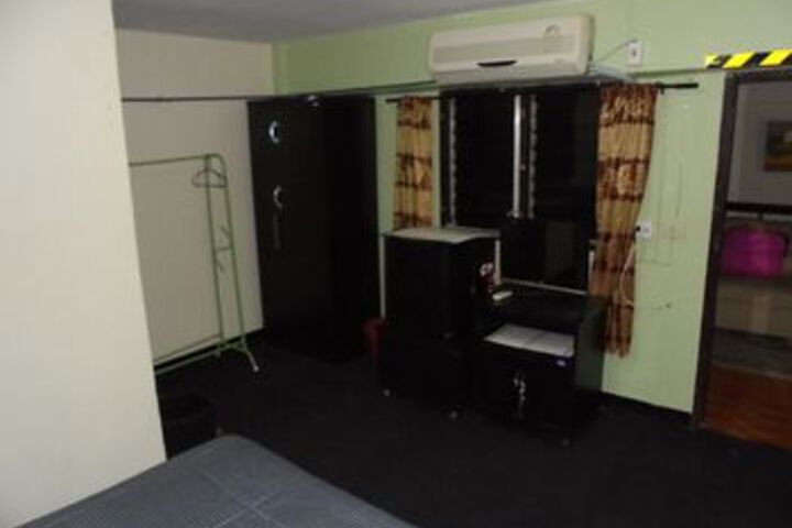 Room 16 of 41