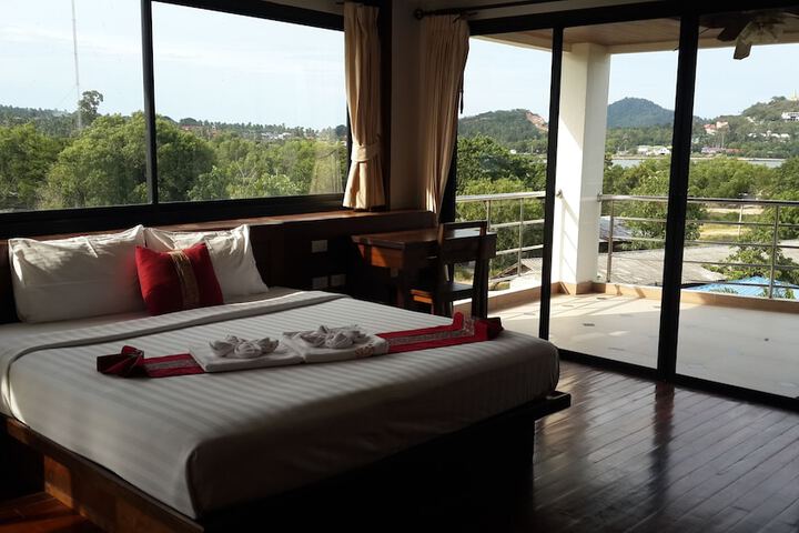 Room 5 of 45