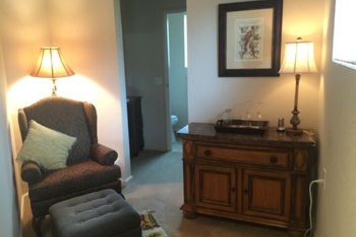 Room 10 of 38