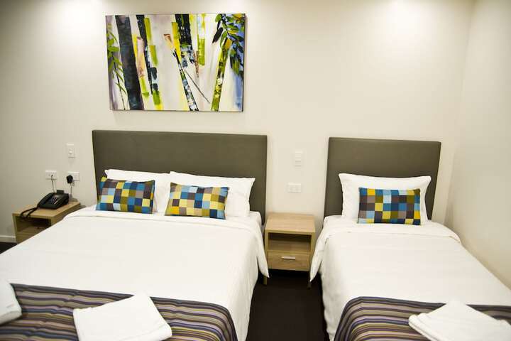Room 18 of 37