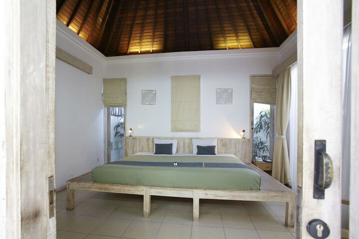 Room 14 of 83