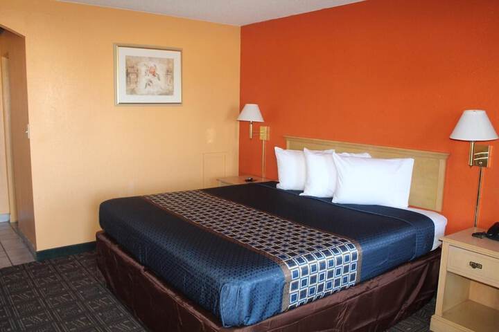 Room 13 of 51