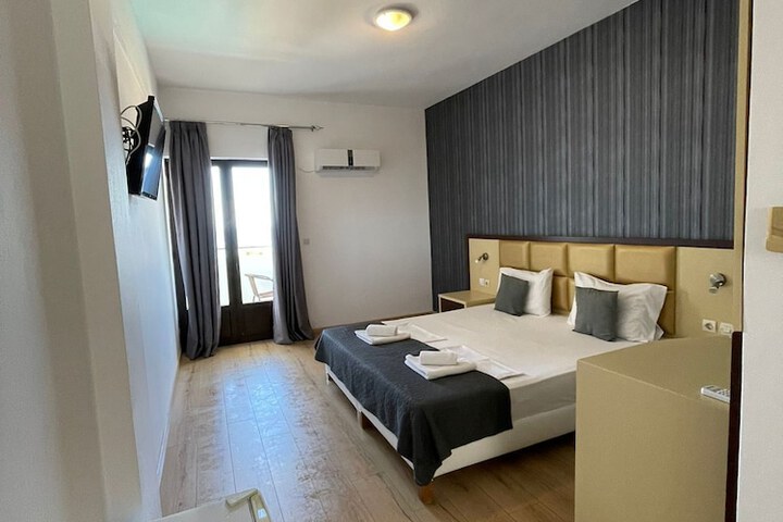 Room 17 of 58