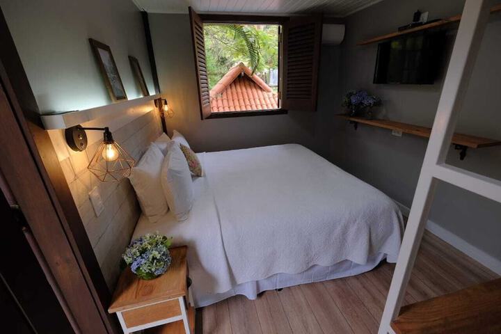 Room 19 of 65