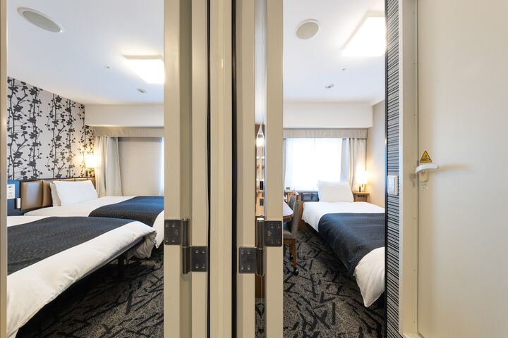 Room 7 of 50