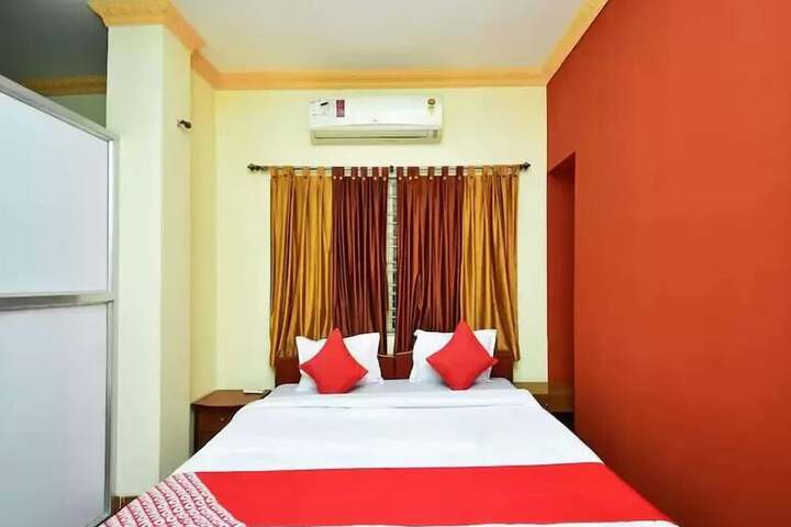 Room 11 of 29