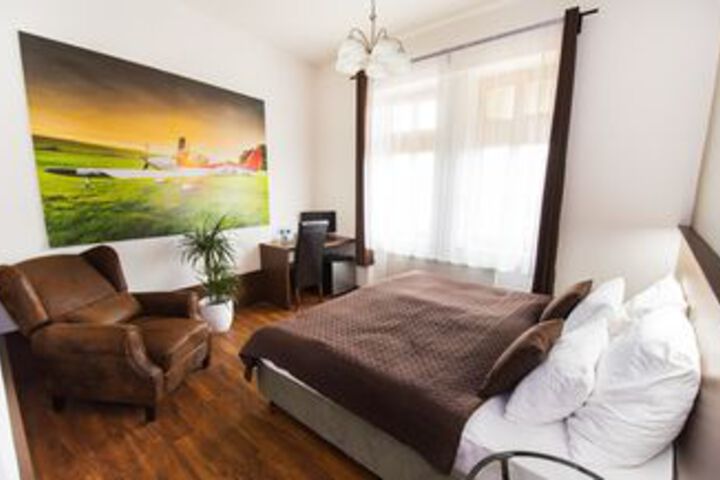 Room 26 of 37