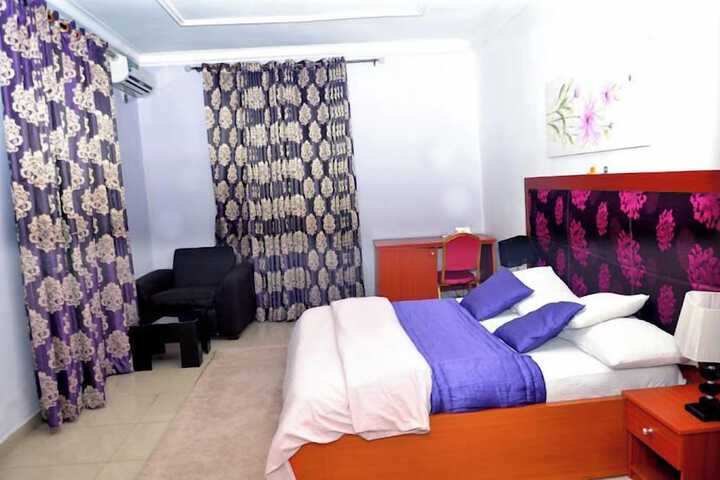 Room 5 of 49