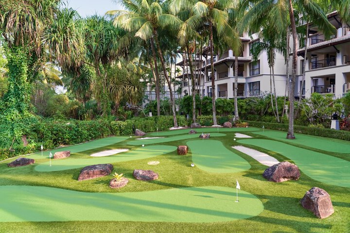Mini-golf