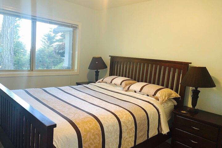 Room 12 of 46