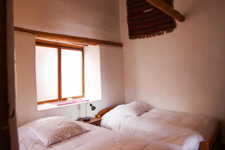 Room 12 of 175