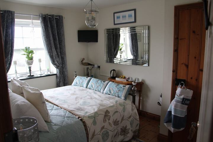 Room 8 of 64