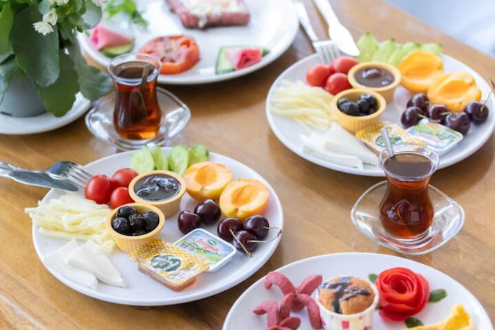 Breakfast/Coffee Service 113 of 132