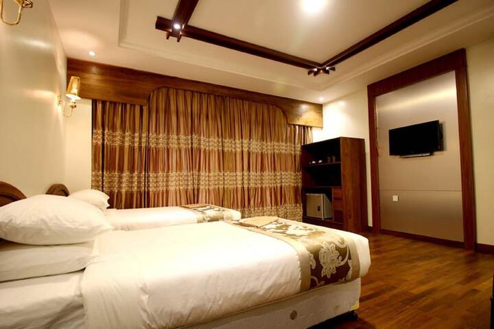 Room 5 of 60