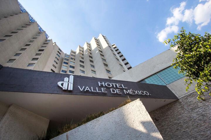 Exterior of Hotel Valle de Mexico Toreo