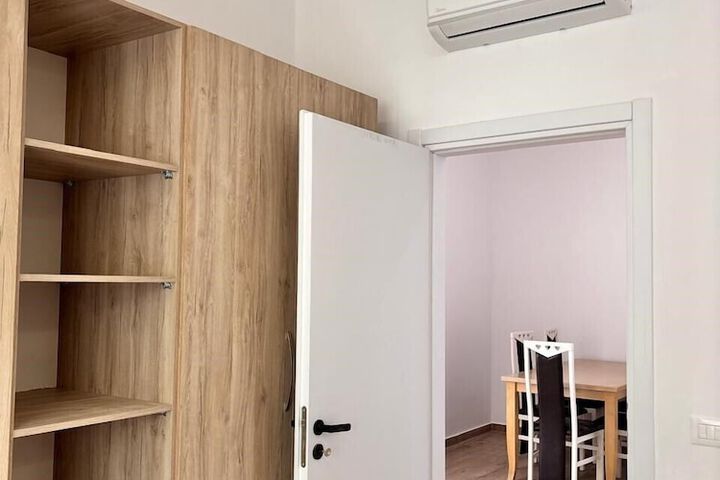 Room 15 of 31