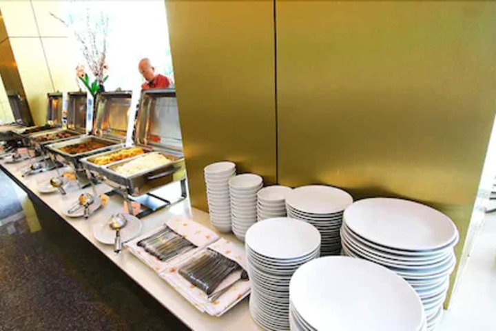 Breakfast/Coffee Service 20 of 33