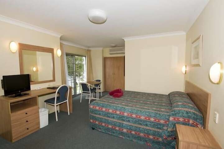 Room 14 of 29