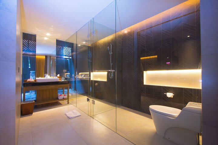 Room 52 of 100