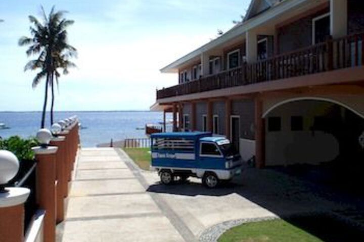 Hotel 6 of 25