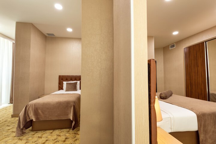Room 6 of 41