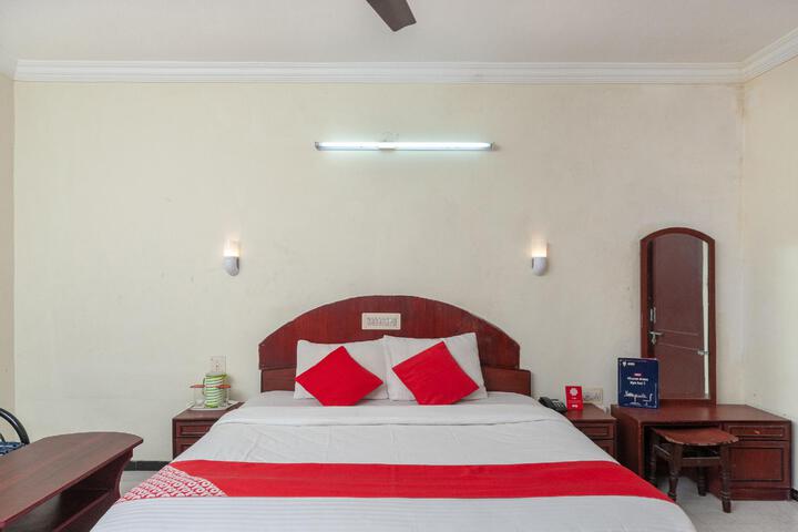 Room 3 of 12
