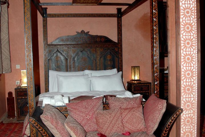 Room 14 of 32