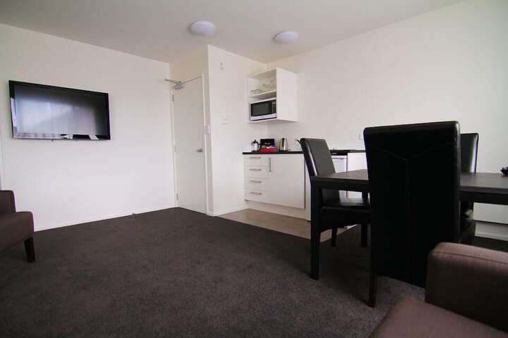 Room 26 of 76