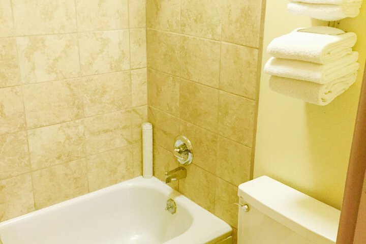 Room 14 of 25