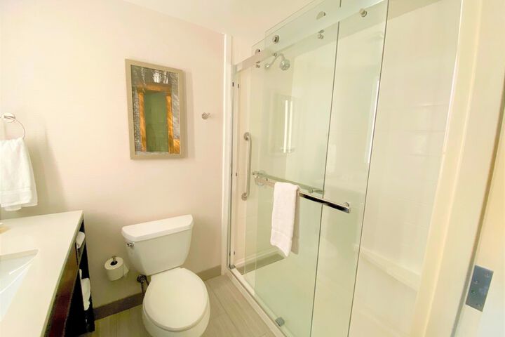 Bathroom shower