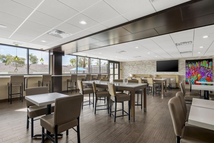 Breakfast area