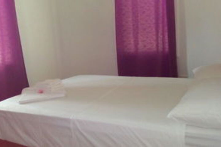 Room 14 of 21