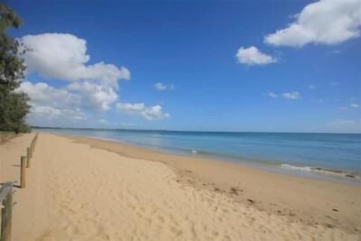 Beach 18 of 25