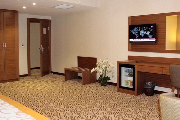 Room 12 of 31