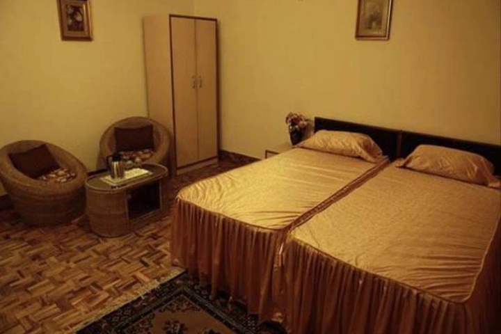 Room 3 of 11