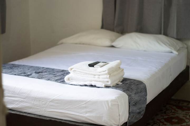 Room 3 of 18