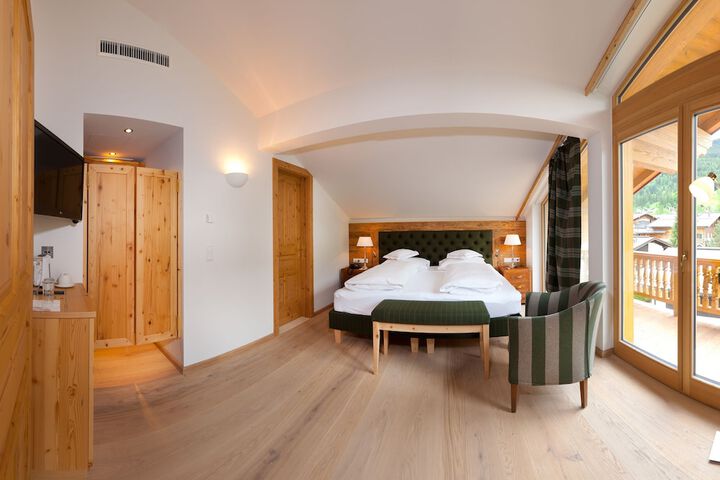 Room 16 of 130
